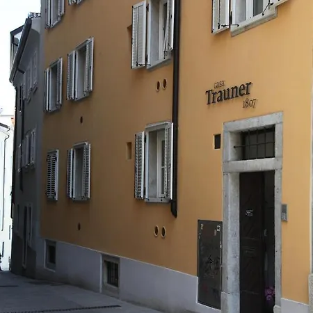 Cass Trauner 1807 *
